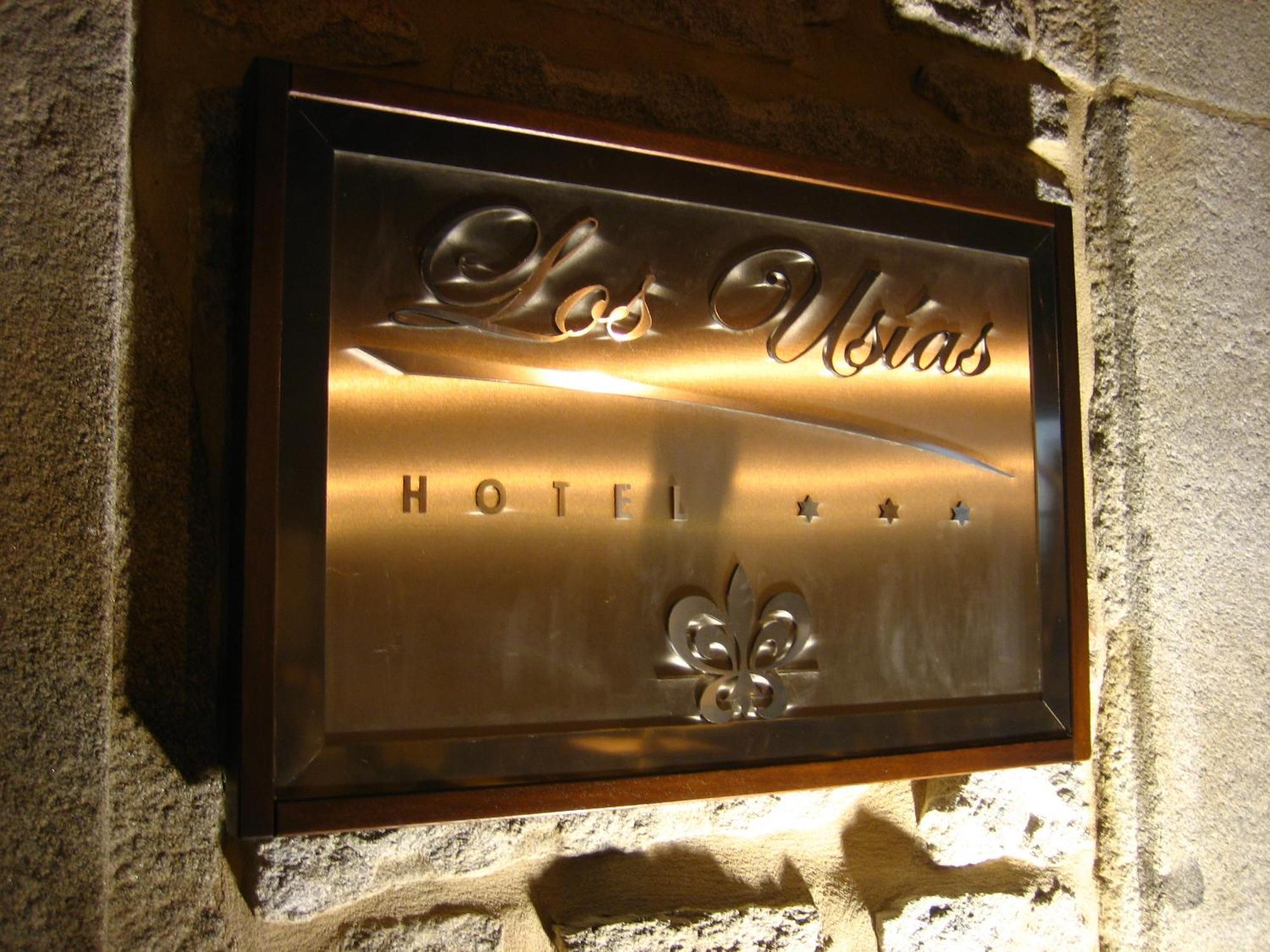 Hotel Los Usias Dos Torres Bagian luar foto