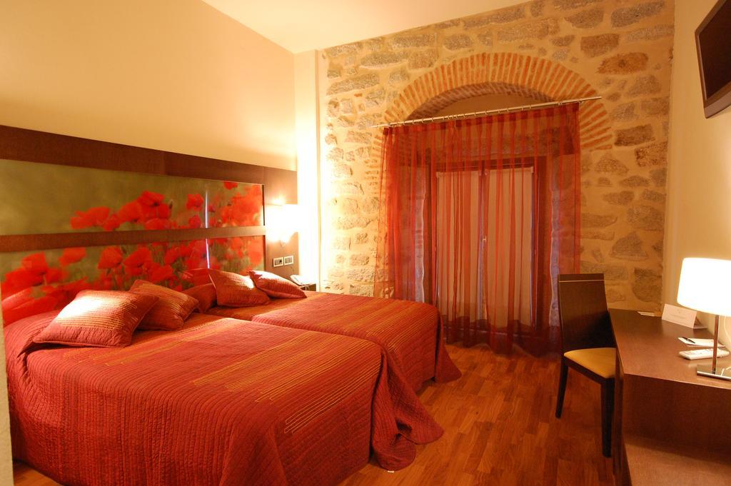 Hotel Los Usias Dos Torres Bagian luar foto