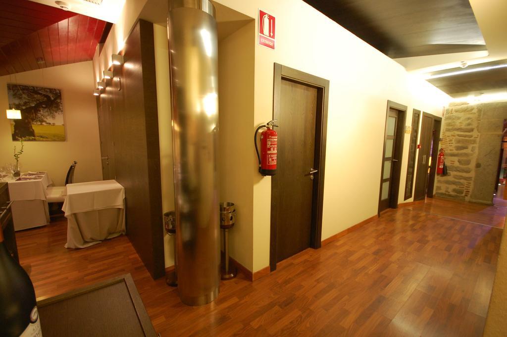Hotel Los Usias Dos Torres Bagian luar foto
